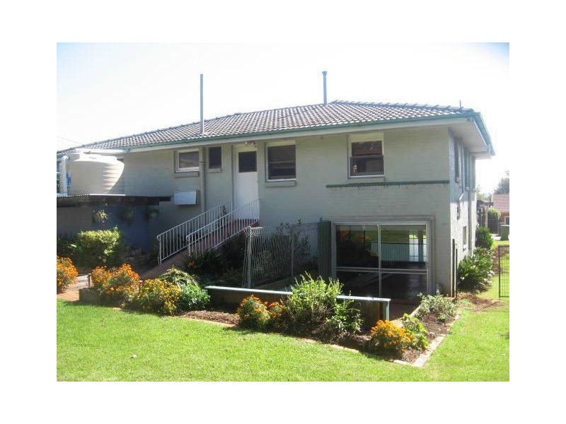 40 Wentworth Street, Centenary Heights QLD 4350