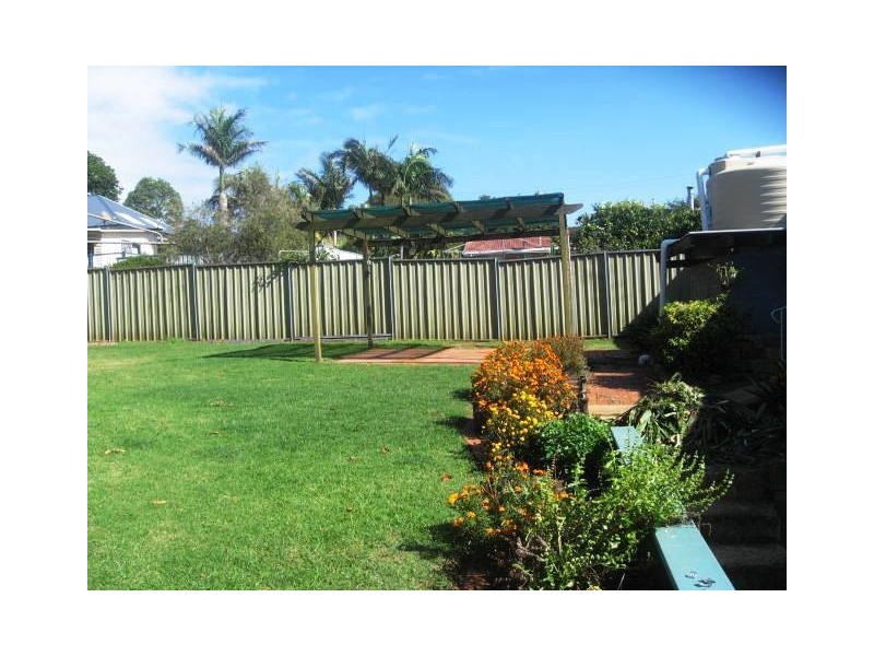 40 Wentworth Street, Centenary Heights QLD 4350