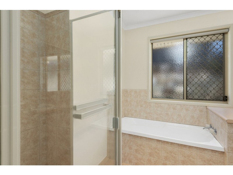 7 Beechcraft Court, Wilsonton QLD 4350