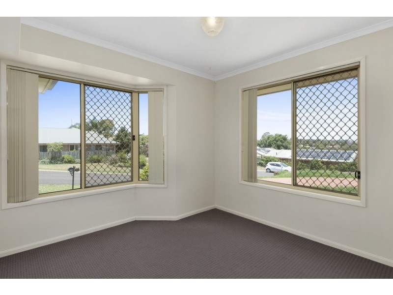 7 Beechcraft Court, Wilsonton QLD 4350