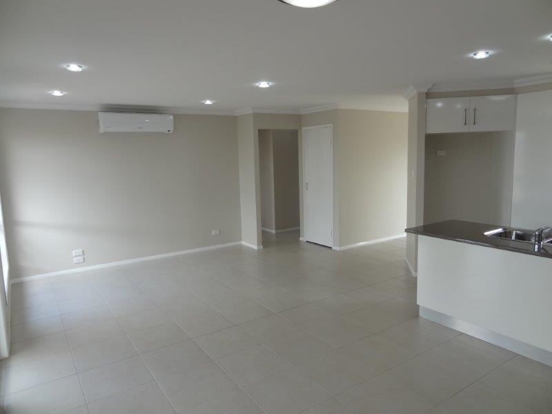 2/2 Beh Street, Harristown QLD 4350