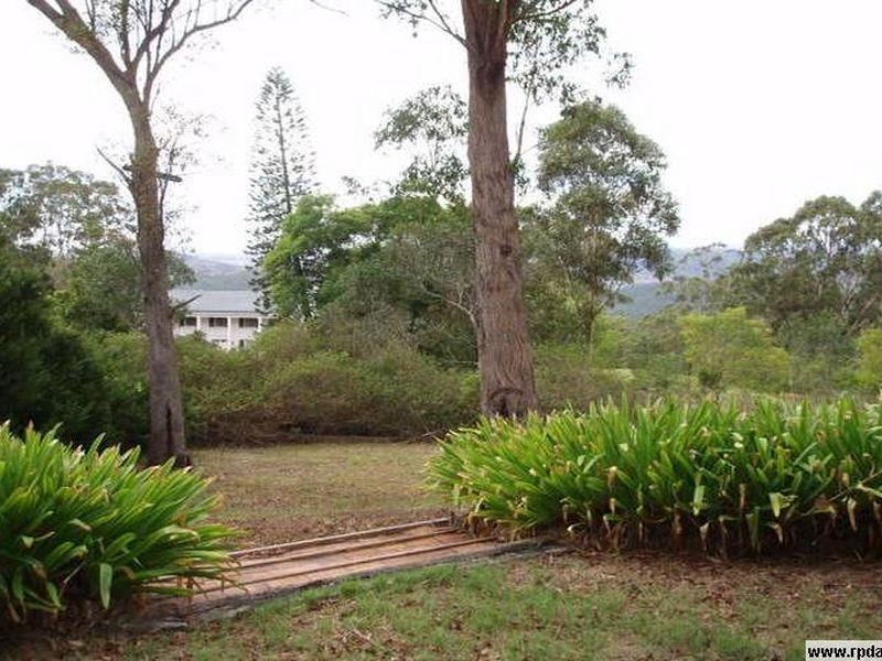 15 Flagstone Creek Road, Middle Ridge QLD 4350