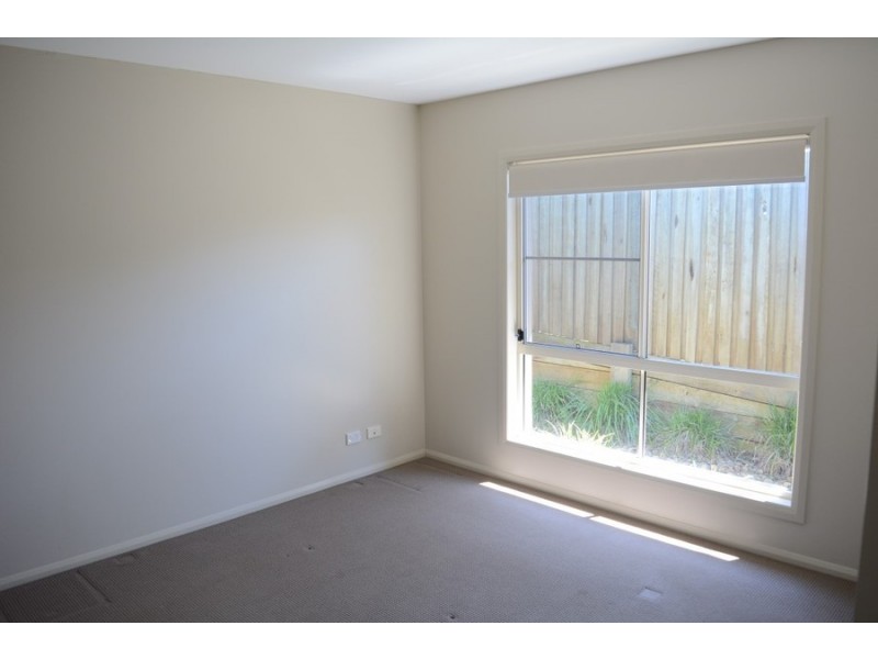 4/223 Mackenzie Street, Centenary Heights QLD 4350