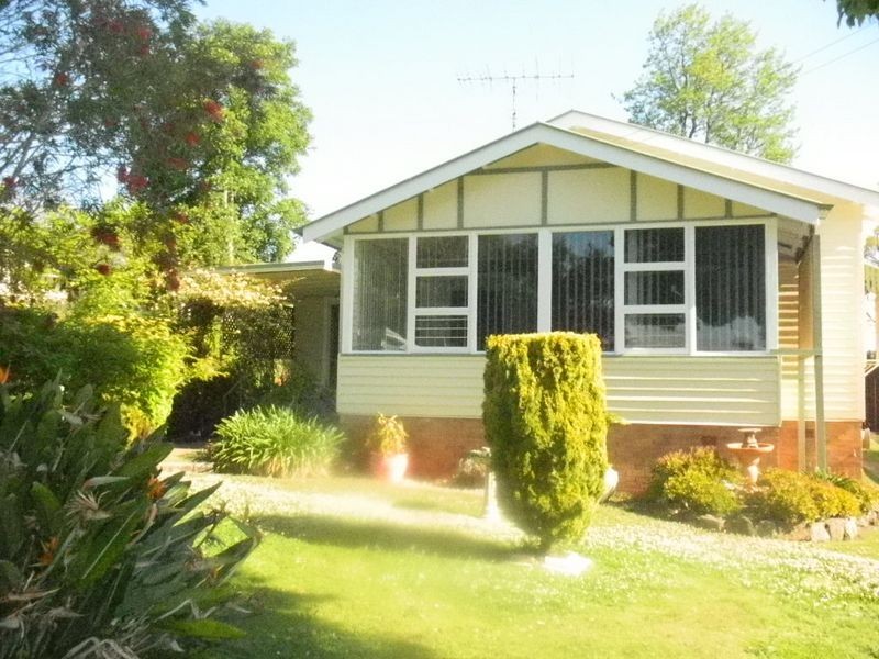 14 Arthur Street, East Toowoomba QLD 4350