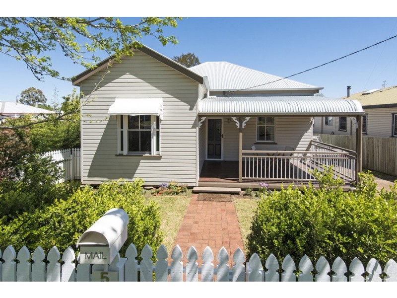 5 Lamington Street, East Toowoomba QLD 4350