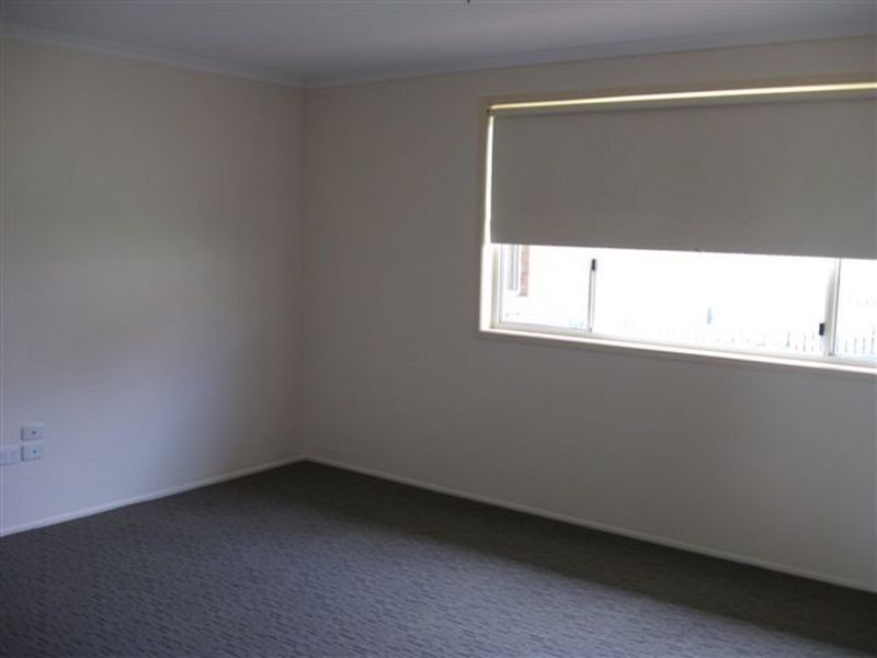 13 Dalrello Court, Glenvale QLD 4350