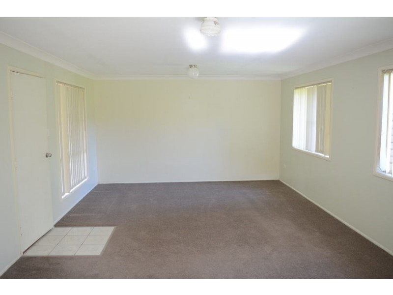 2 Sullivan Court, Kearneys Spring QLD 4350