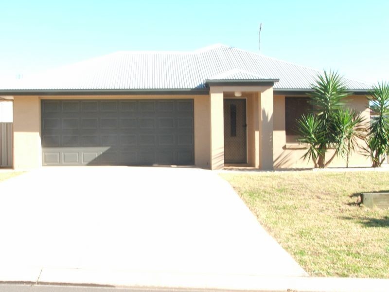 29 Willowburn Drive, Rockville QLD 4350