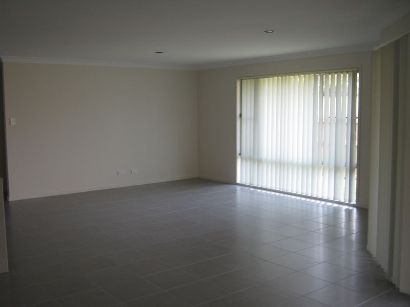 6 Barwick Court, Wilsonton QLD 4350