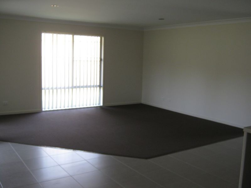 6 Barwick Court, Wilsonton QLD 4350