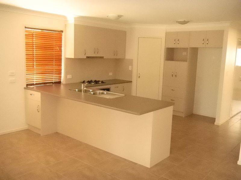 106 Main Street, Westbrook QLD 4350