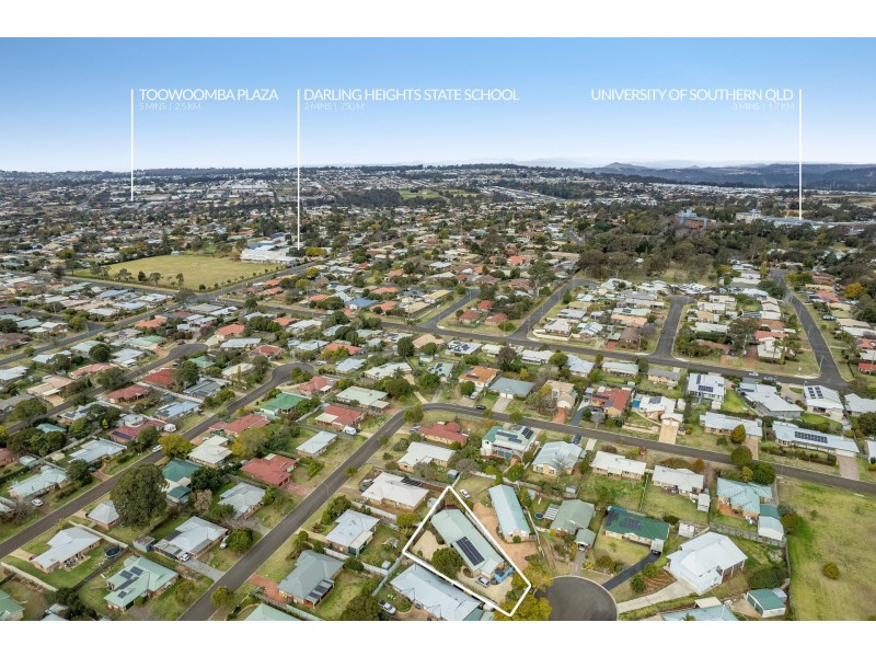 2/5 Quinlan Court, Darling Heights QLD 4350