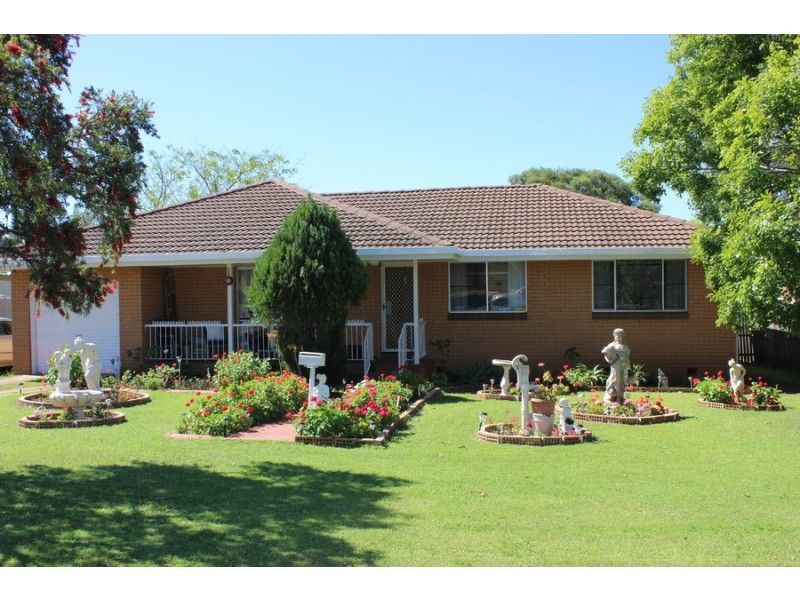 3 Robb Street, Oakey QLD 4401