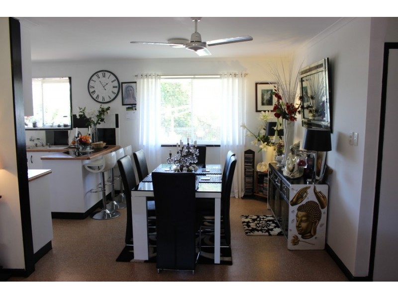 3 Robb Street, Oakey QLD 4401