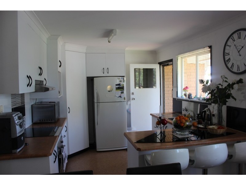 3 Robb Street, Oakey QLD 4401