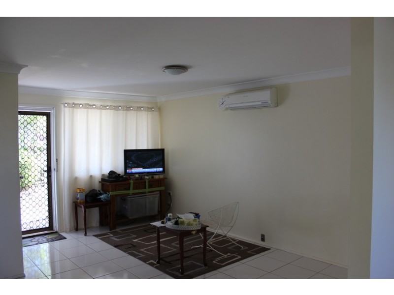 120 Hogg Street, Blue Mountain Heights QLD 4350