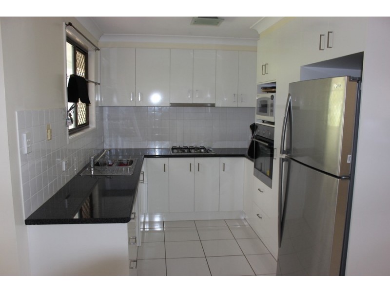120 Hogg Street, Blue Mountain Heights QLD 4350