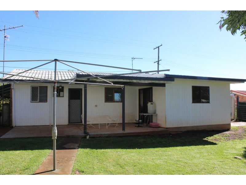 120 Hogg Street, Blue Mountain Heights QLD 4350