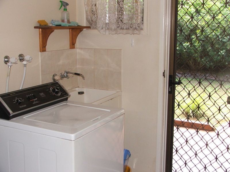 2/90a Curzon Street, East Toowoomba QLD 4350