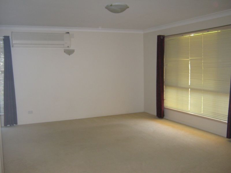 17 Elvery Court, Middle Ridge QLD 4350