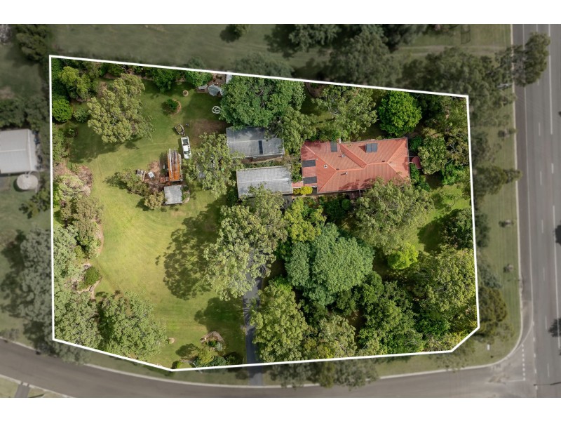 1 Birdland Drive, Glenvale QLD 4350