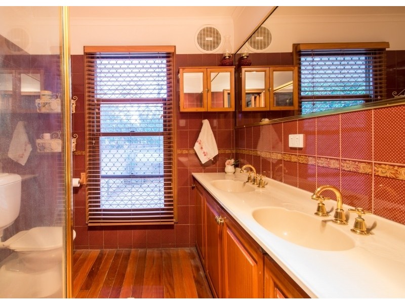 16 Stone Street, Wilsonton QLD 4350