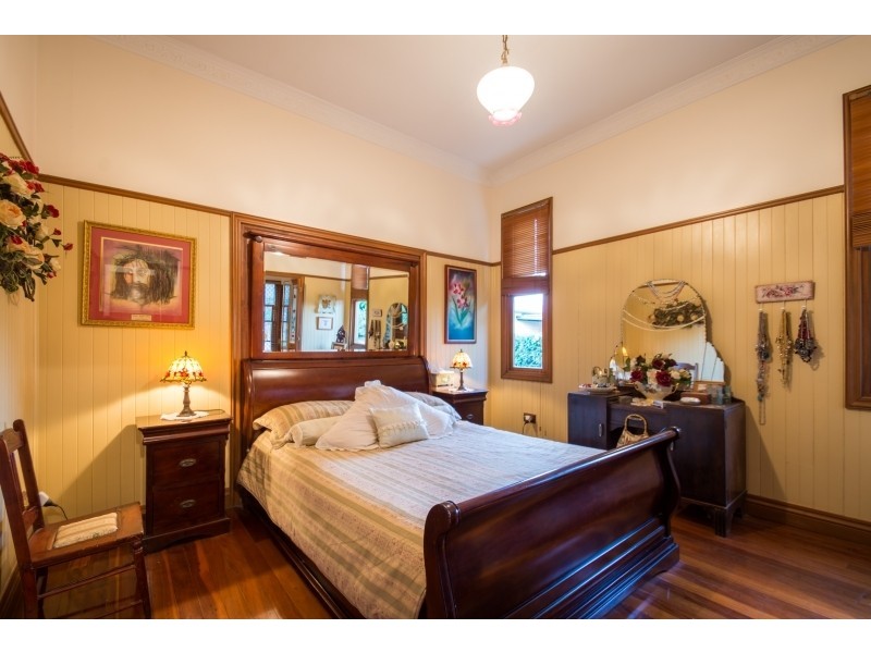 16 Stone Street, Wilsonton QLD 4350