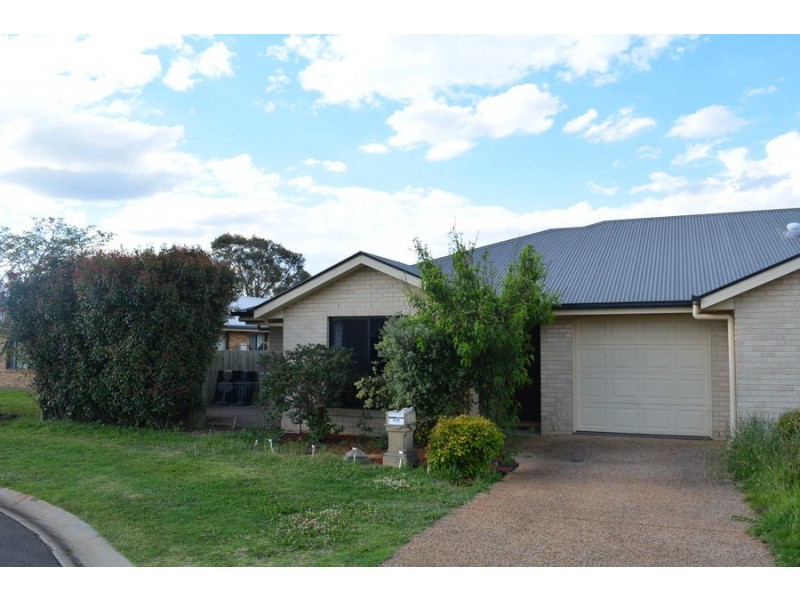 1/7 Rama Court, Kearneys Spring QLD 4350