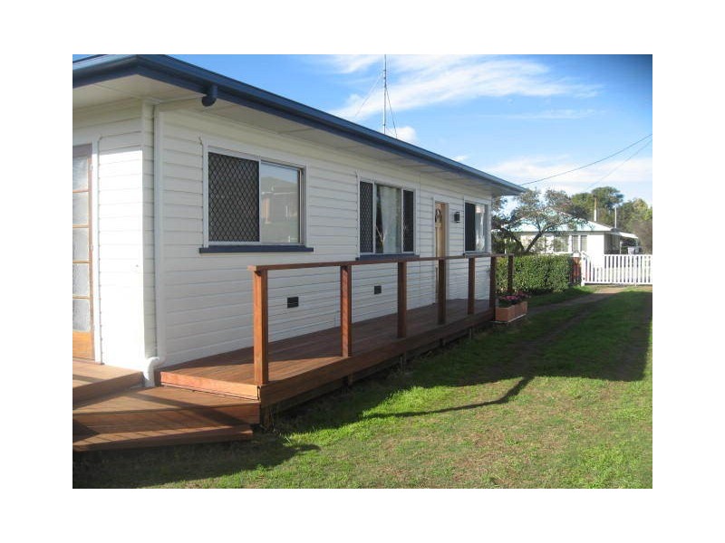 45 Hillview Avenue, Newtown QLD 4350