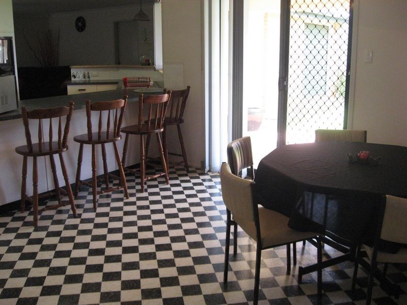 8 Stoneyhurst Court, Glenvale QLD 4350