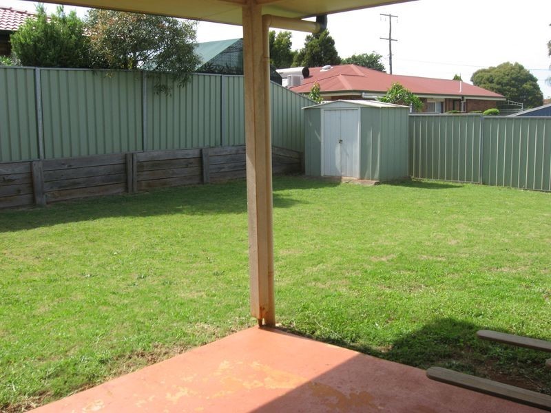 8 Stoneyhurst Court, Glenvale QLD 4350