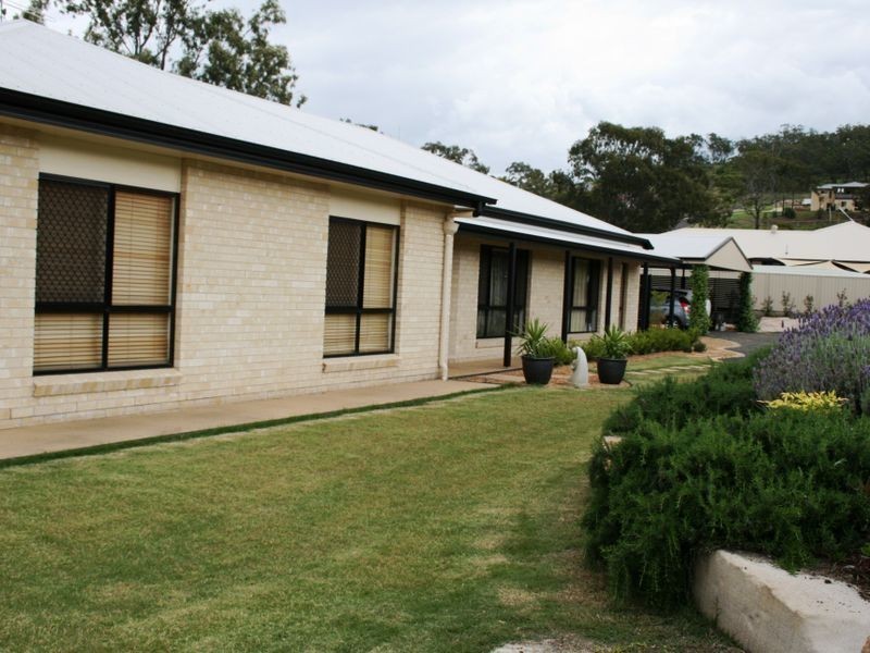 9 Karingal Court, Glenvale QLD 4350