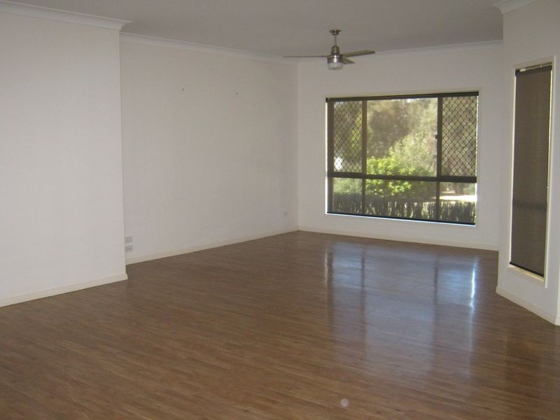 9 Karingal Court, Glenvale QLD 4350