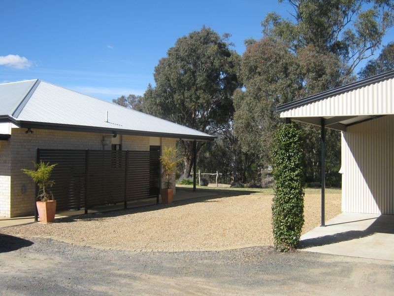 9 Karingal Court, Glenvale QLD 4350