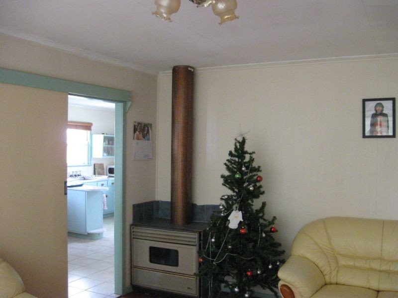 40 Wentworth Street, Centenary Heights QLD 4350