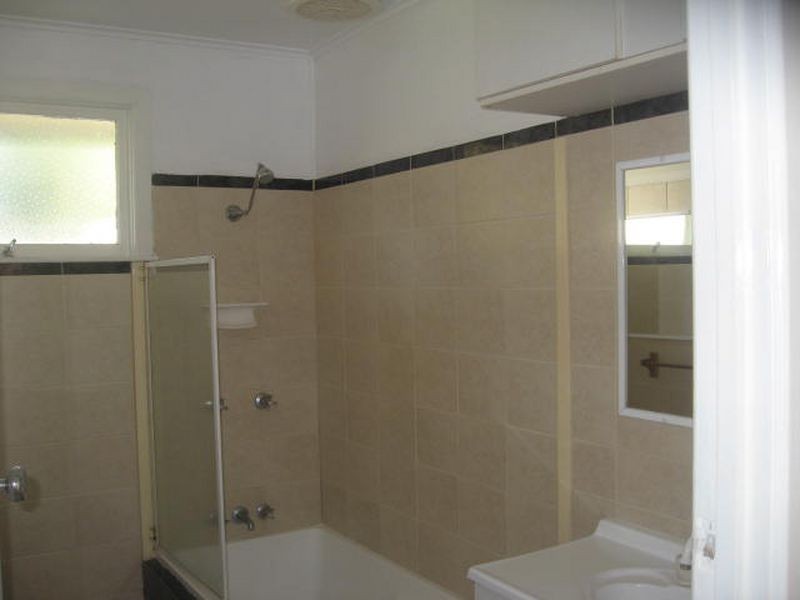 40 Wentworth Street, Centenary Heights QLD 4350