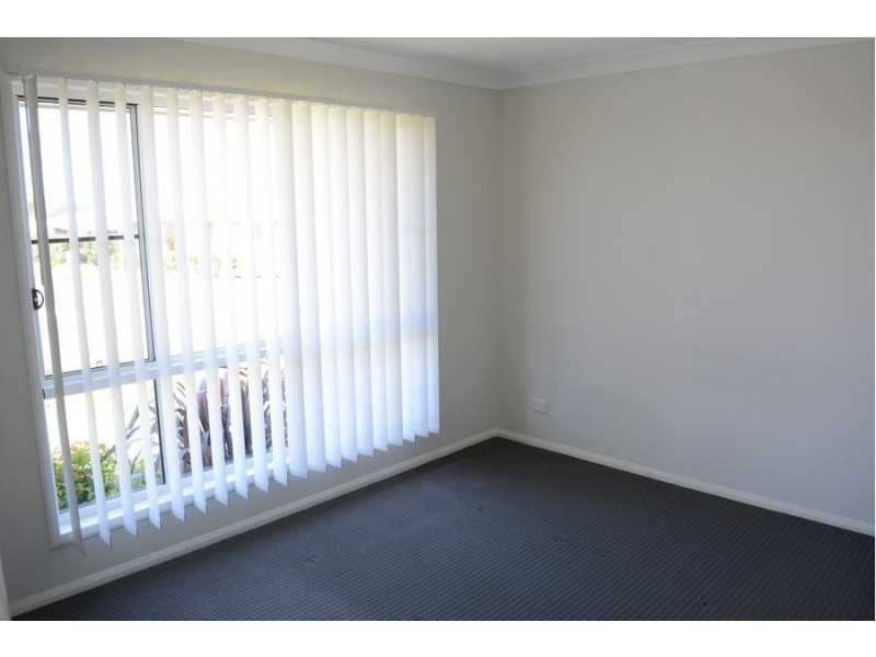 1/15 Grandslam Street, Glenvale QLD 4350