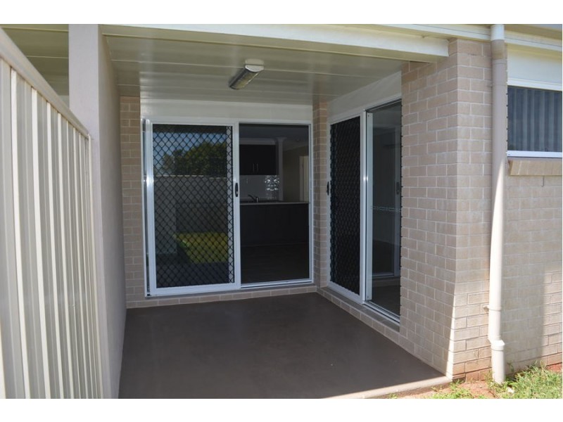 1/15 Grandslam Street, Glenvale QLD 4350