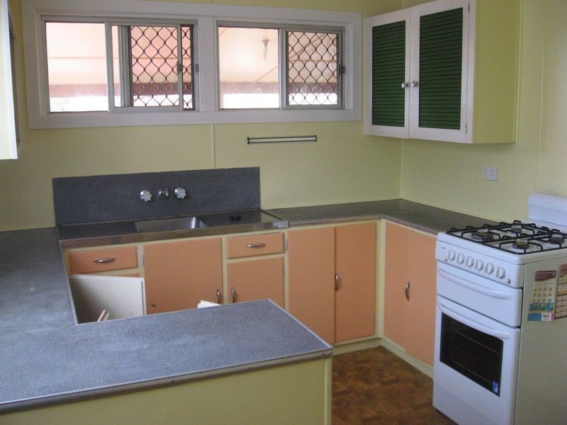 281 Tor Street, Wilsonton QLD 4350