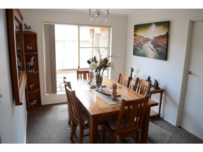 28 Catalina Drive, Wilsonton QLD 4350