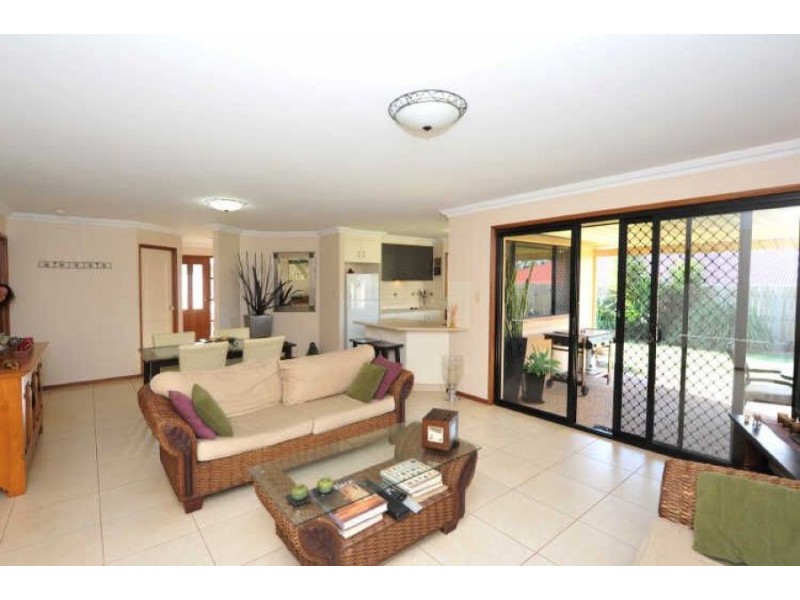 352 Mackenzie Street, Middle Ridge QLD 4350