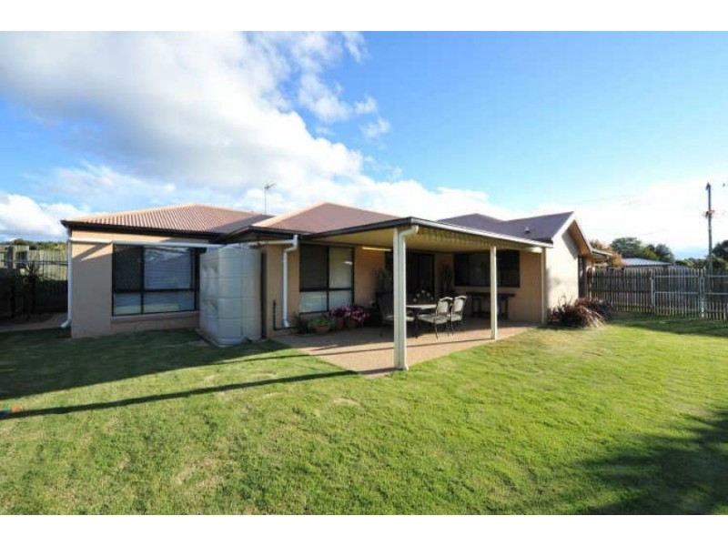 352 Mackenzie Street, Middle Ridge QLD 4350