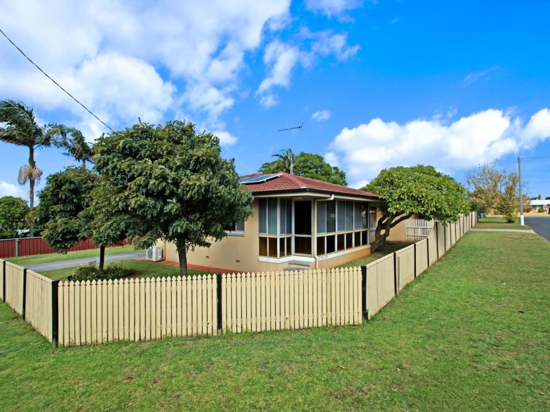 8 Tomkinson Street, Wilsonton QLD 4350