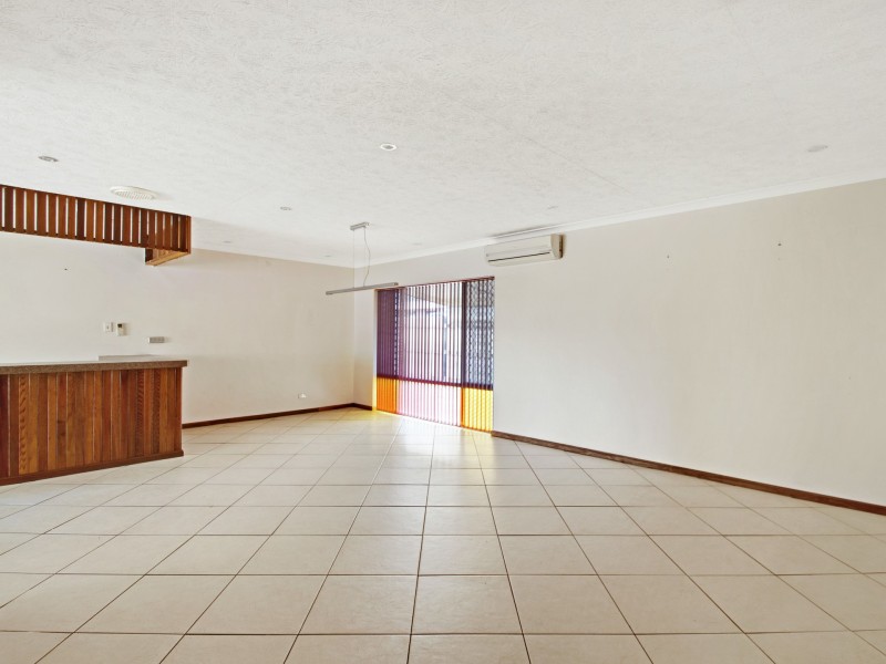 8 Tomkinson Street, Wilsonton QLD 4350