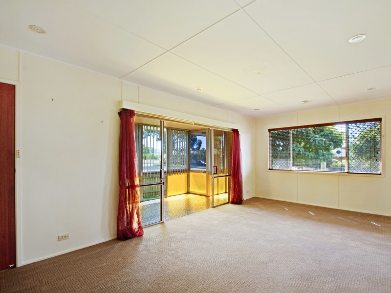 8 Tomkinson Street, Wilsonton QLD 4350