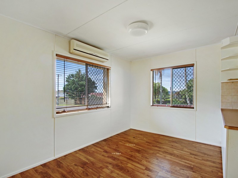 8 Tomkinson Street, Wilsonton QLD 4350