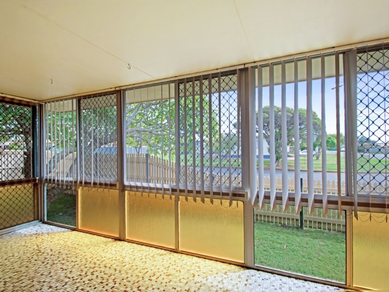 8 Tomkinson Street, Wilsonton QLD 4350