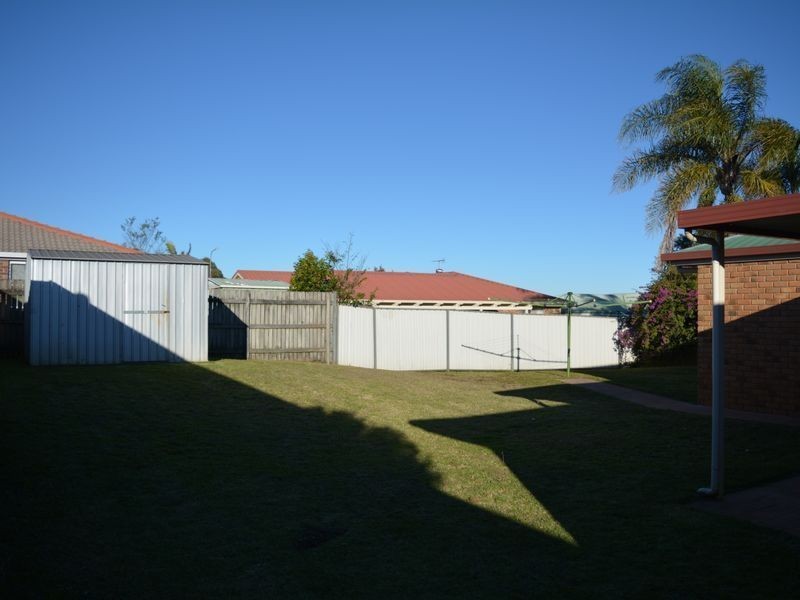 8 Black Court, Rockville QLD 4350