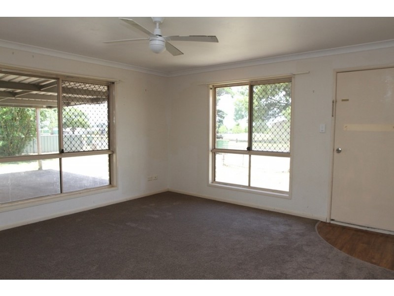 1 Sybyl Street, Harristown QLD 4350