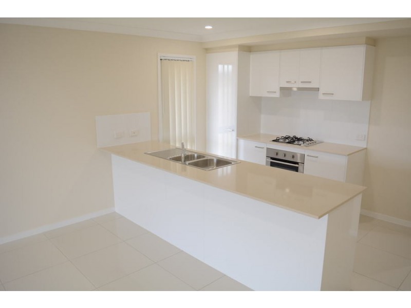 1/33 Mia Street, Wyreema QLD 4352